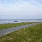 Kapitaenshus - Halligblick